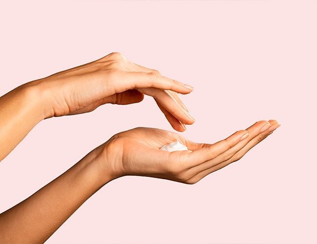 Pelle mista e grassa: il gel-crema che rassoda senza appesantire